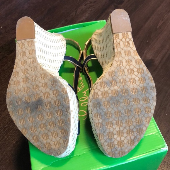 EUC Lilly Pulitzer Ashley wedge, canvas, Navy, 8.5 - Picture 5 of 7